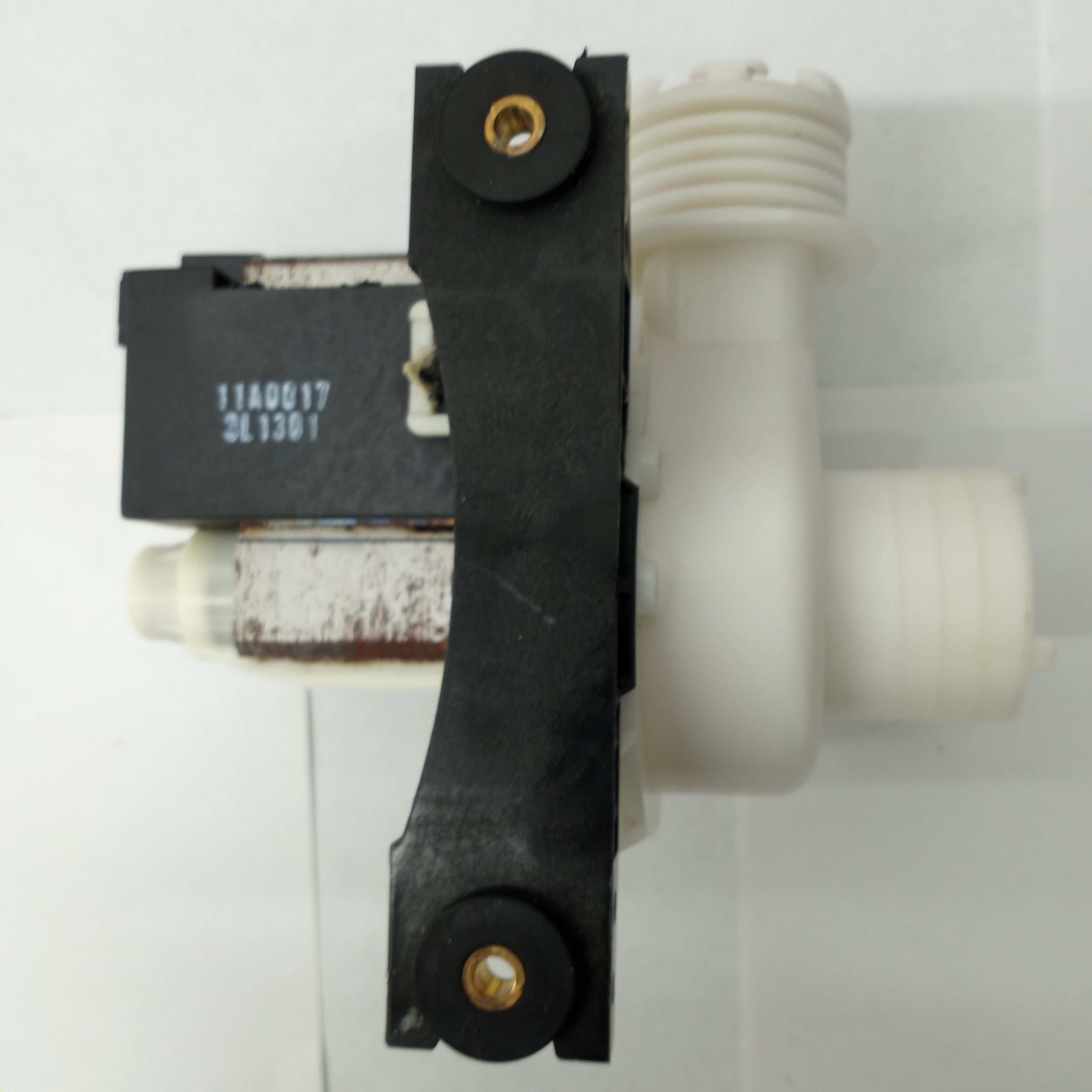 Frigidaire Washer Water Drain Pump Assembly 11A001702 137151900 Frigidaire Washer Water Drain Pump Assembly 11A001702 137151900